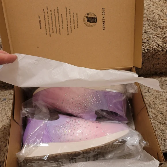 Kenneth Cole Reaction Cameron Jewel EZ-ON Slip-On Sneaker  - Picture 6 of 9